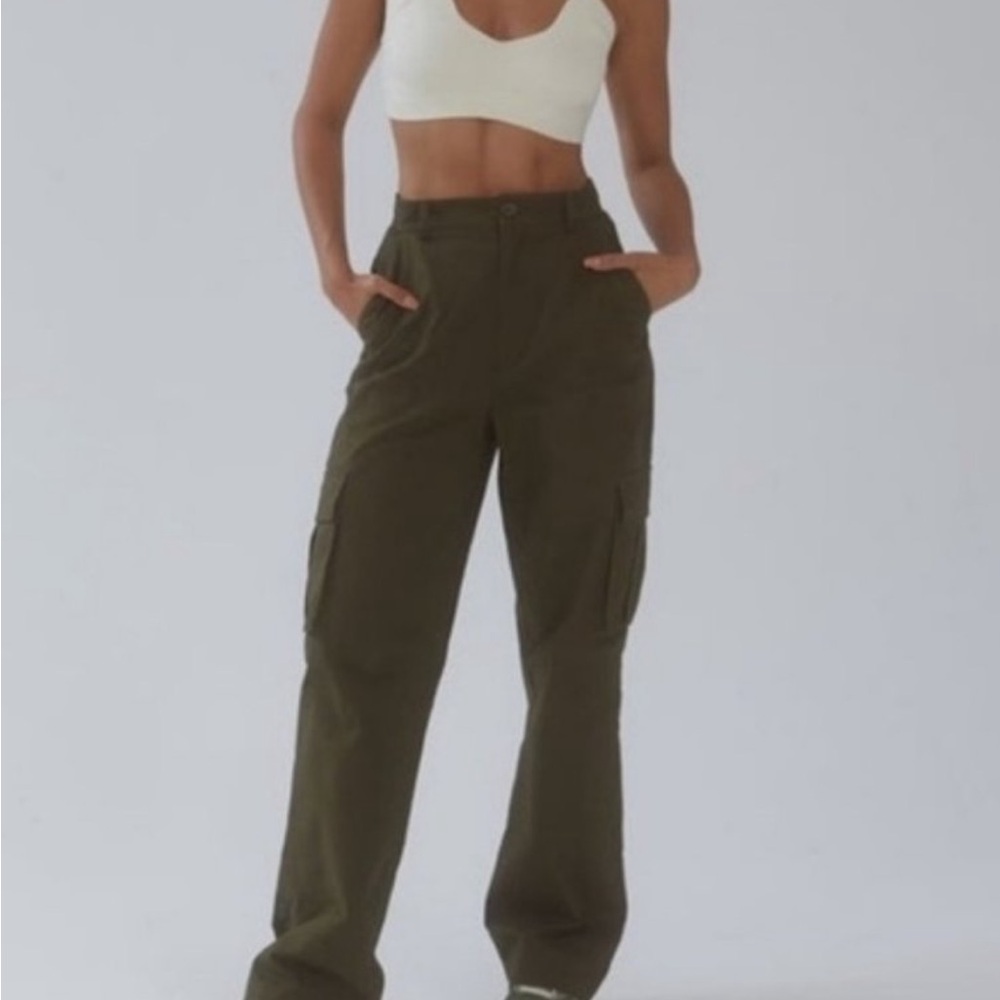 Adanola Green cargo pant, high rise, straight leg